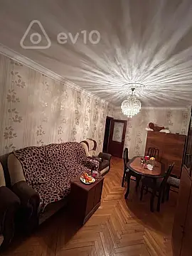 Kirayə verilir 3 otaqlı köhnə tikili 100 m²