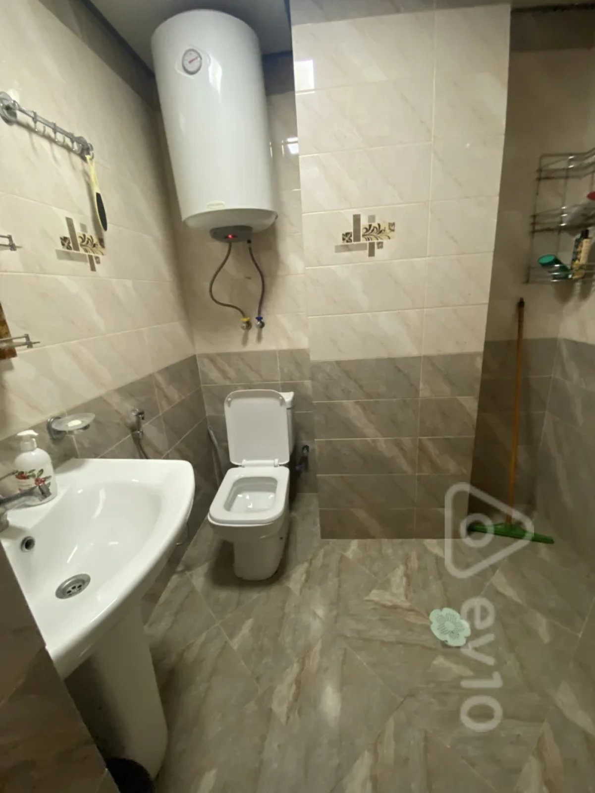 Kirayə verilir 2 otaqlı yeni tikili 65 m²