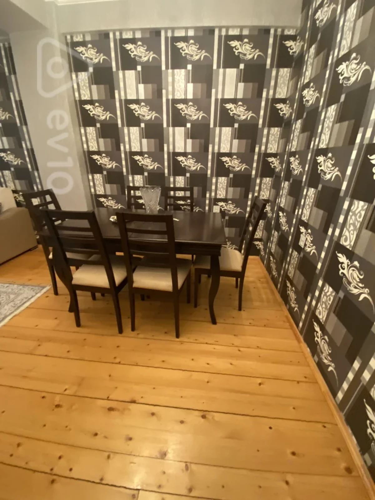 Kirayə verilir 2 otaqlı yeni tikili 65 m²