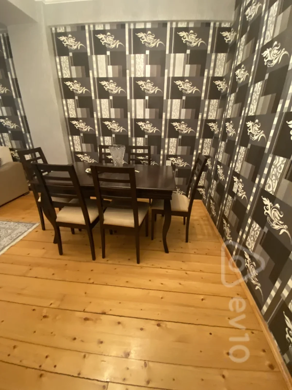 Kirayə verilir 2 otaqlı yeni tikili 65 m²