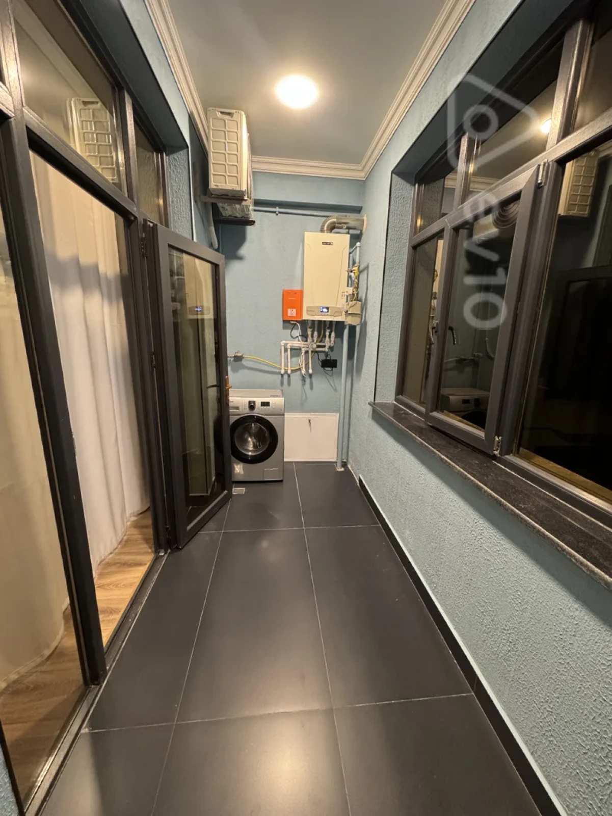 Kirayə verilir 2 otaqlı yeni tikili 70 m²