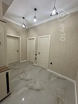 Kirayə verilir 2 otaqlı yeni tikili 70 m²