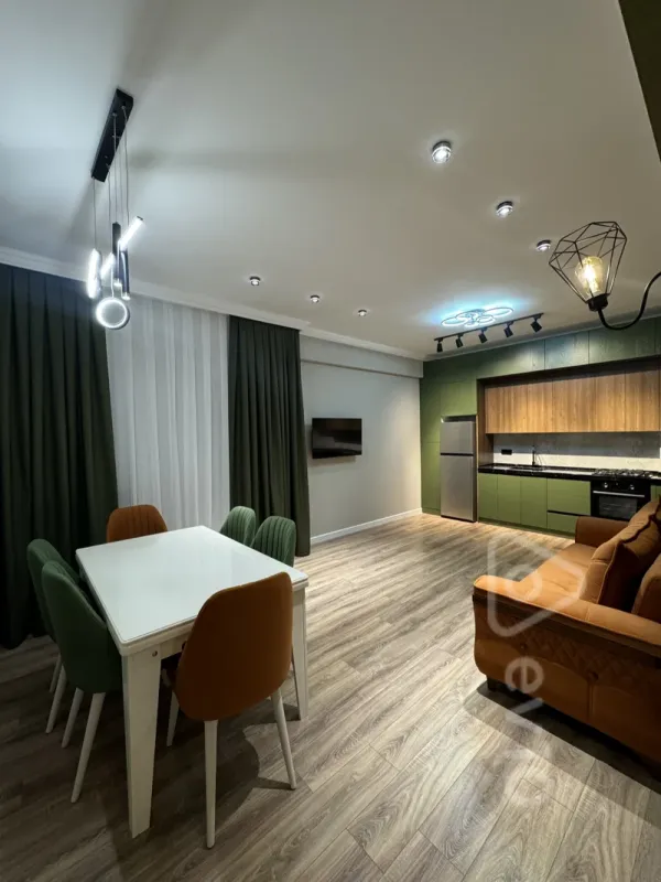 Kirayə verilir 2 otaqlı yeni tikili 70 m²