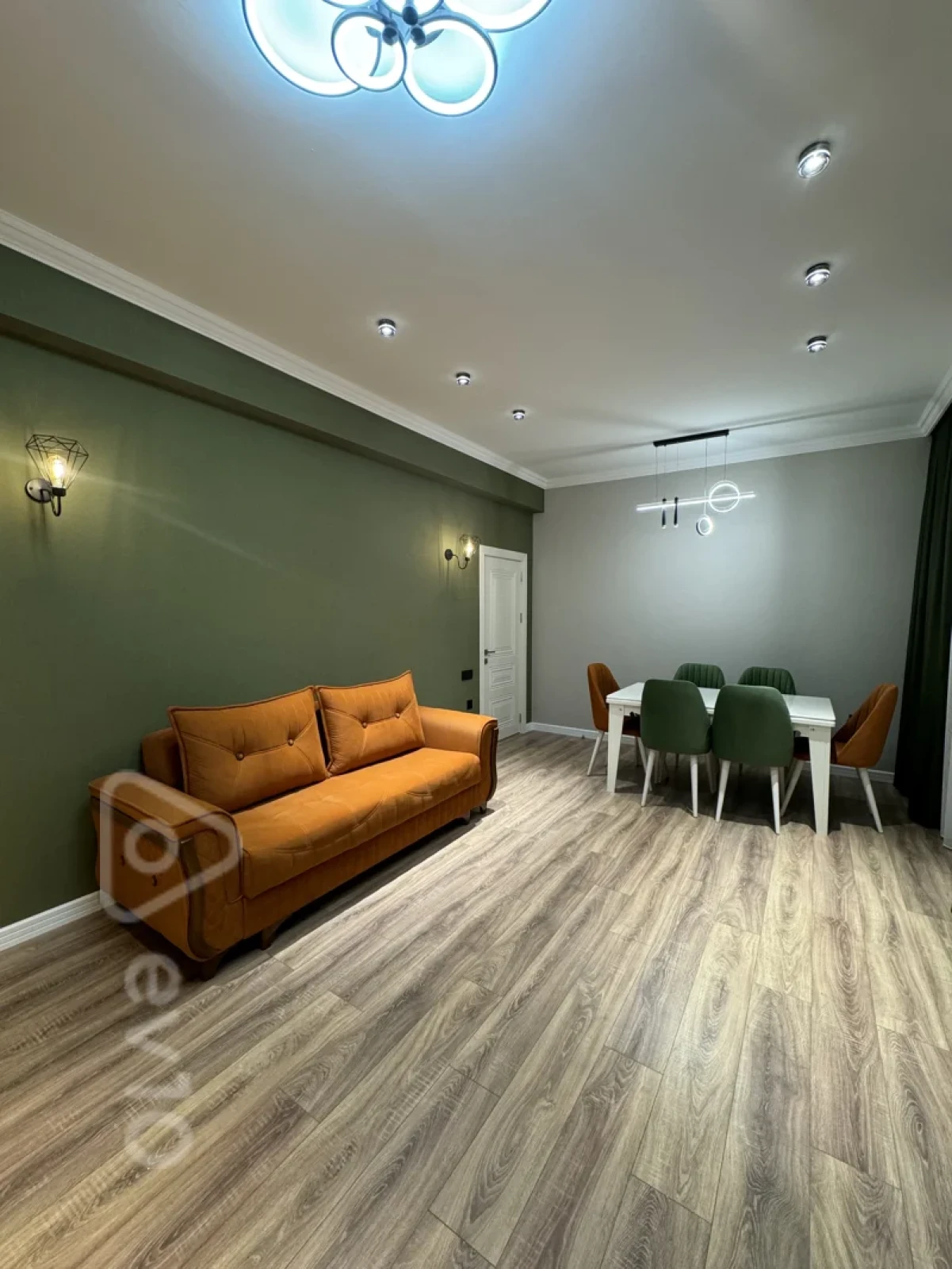 Kirayə verilir 2 otaqlı yeni tikili 70 m²