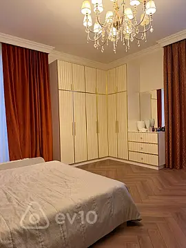 Satılır 3 otaqlı yeni tikili 165 m²