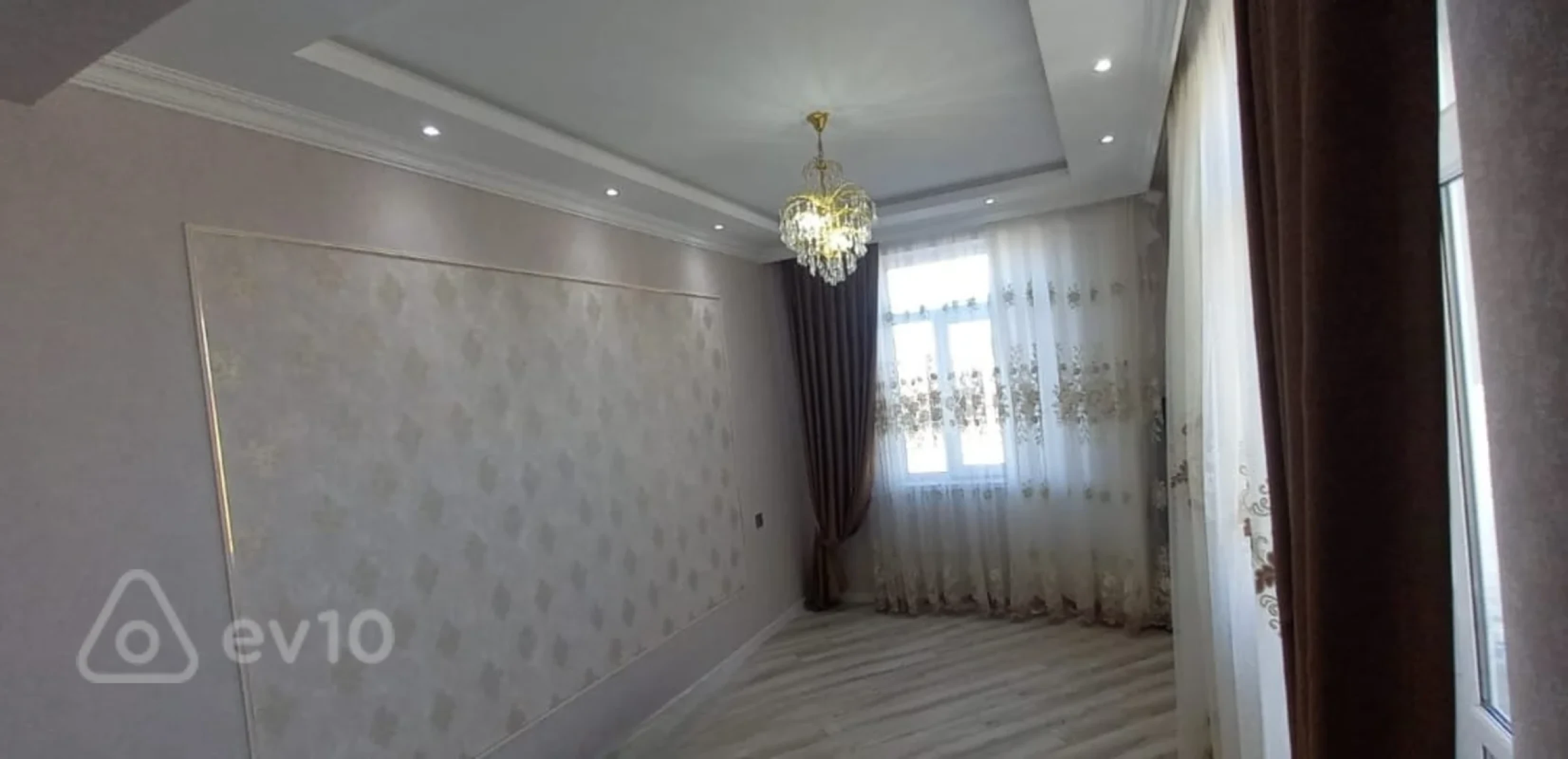 Kirayə verilir 3 otaqlı yeni tikili 80 m²