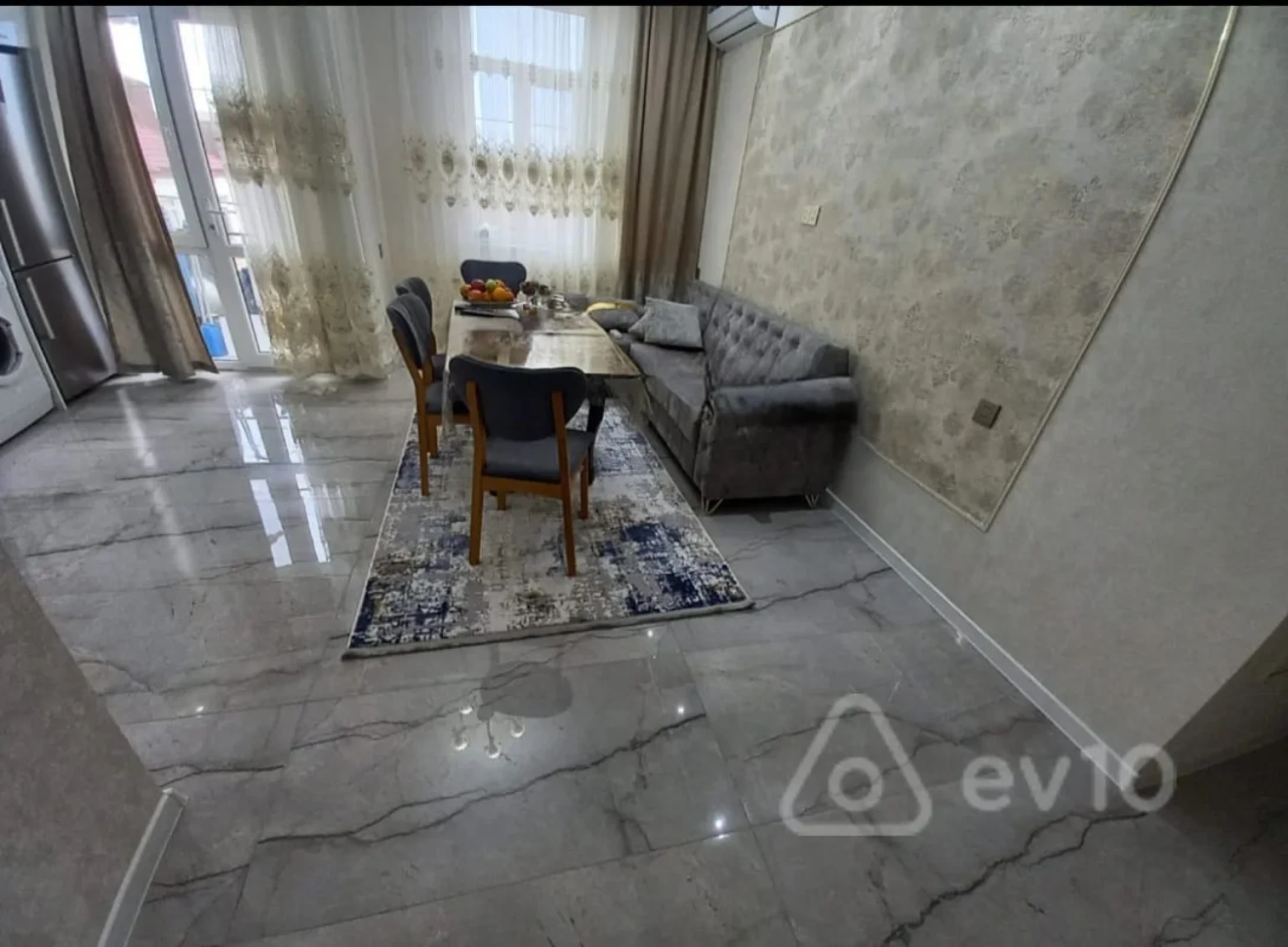 Kirayə verilir 3 otaqlı yeni tikili 80 m²