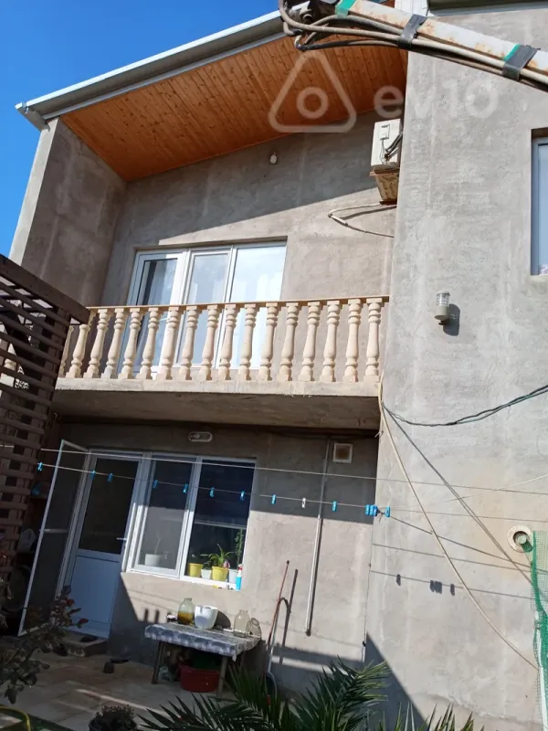 Satılır 5 otaqlı həyət evi 150 m²