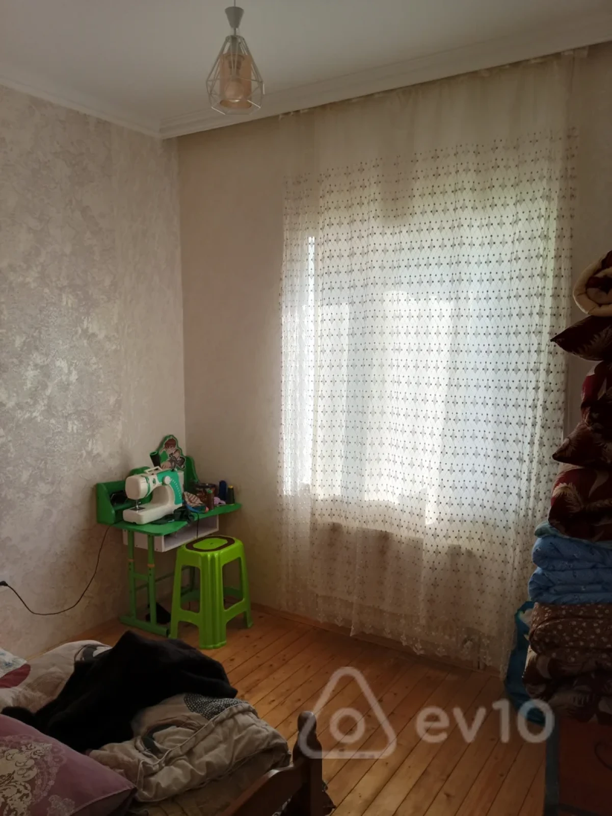 Satılır 5 otaqlı həyət evi 150 m²