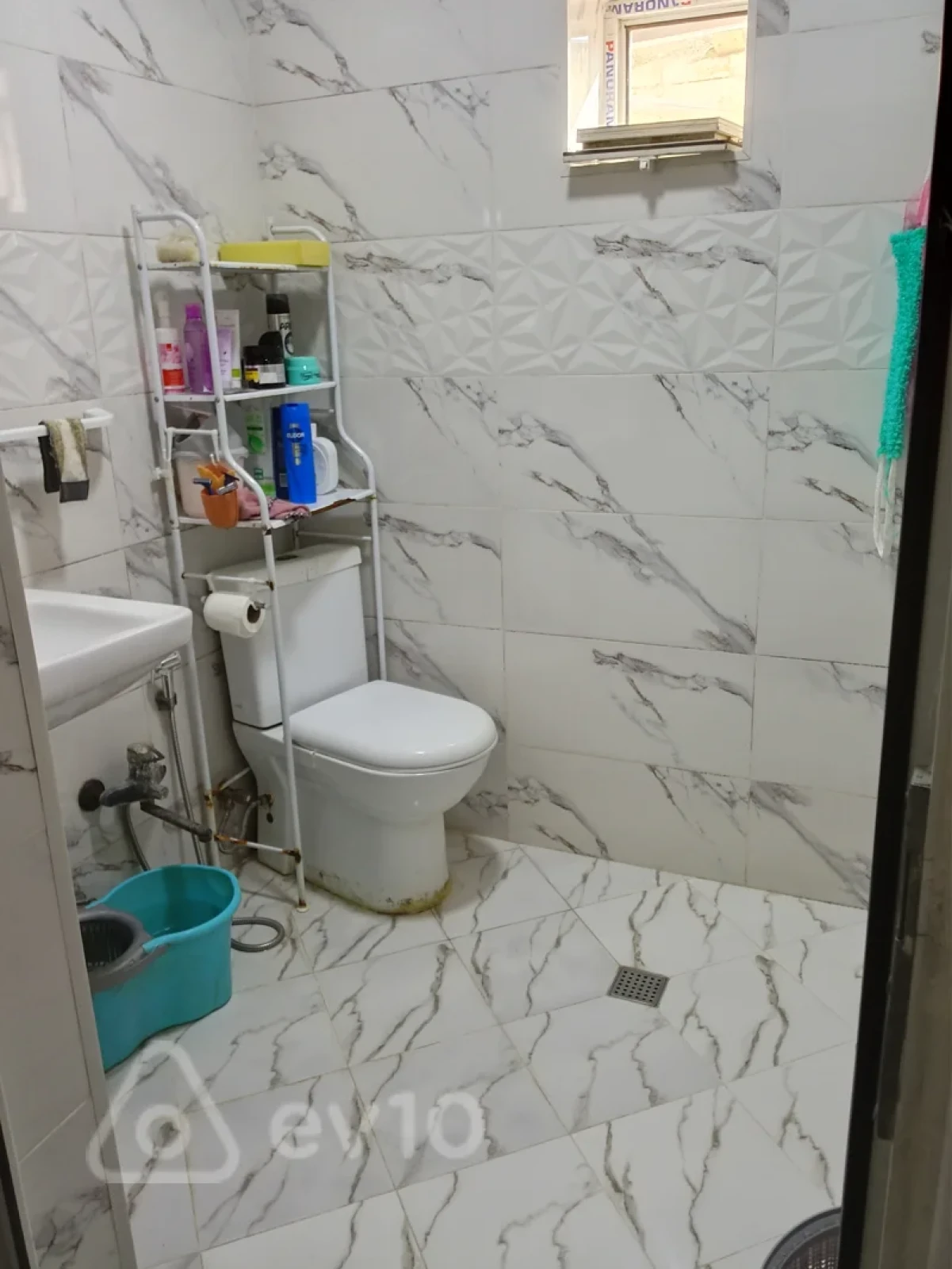 Satılır 5 otaqlı həyət evi 150 m²