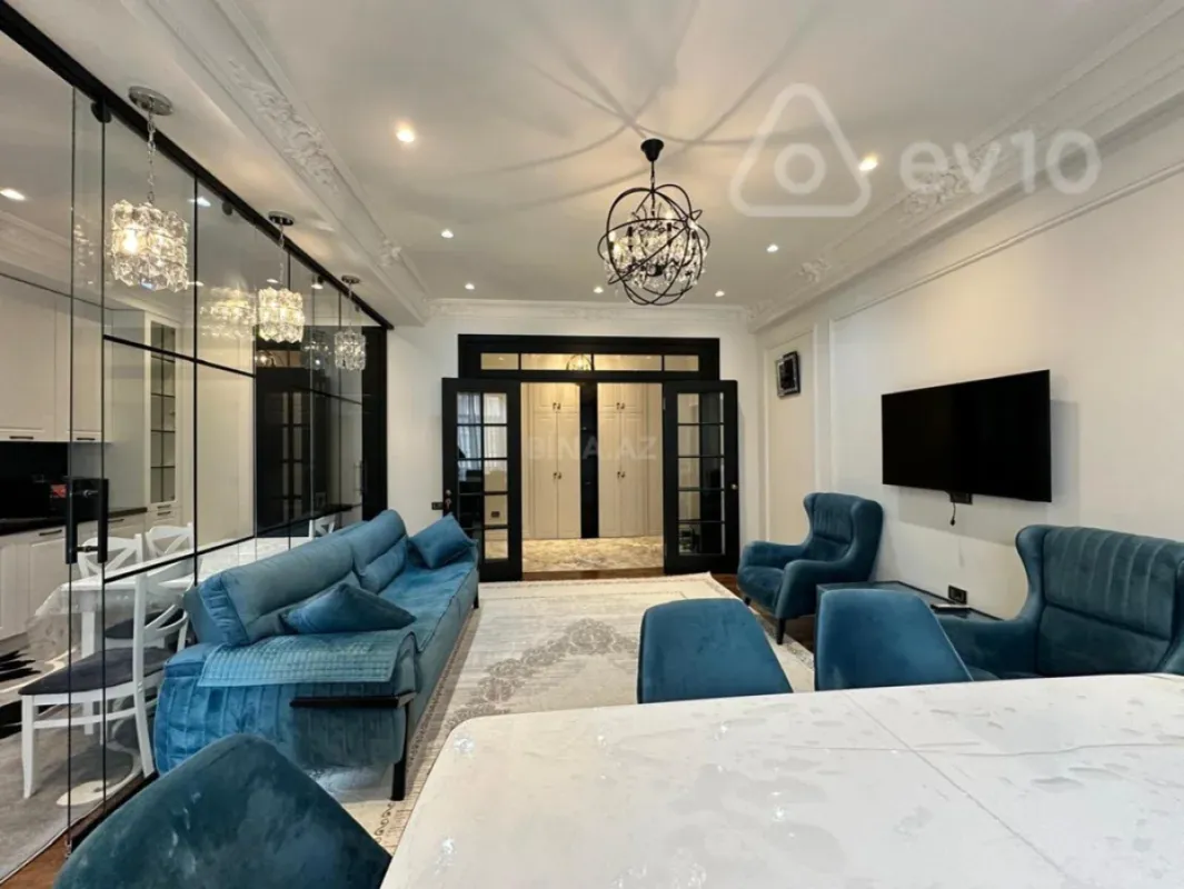 Kirayə verilir 3 otaqlı yeni tikili 120 m²