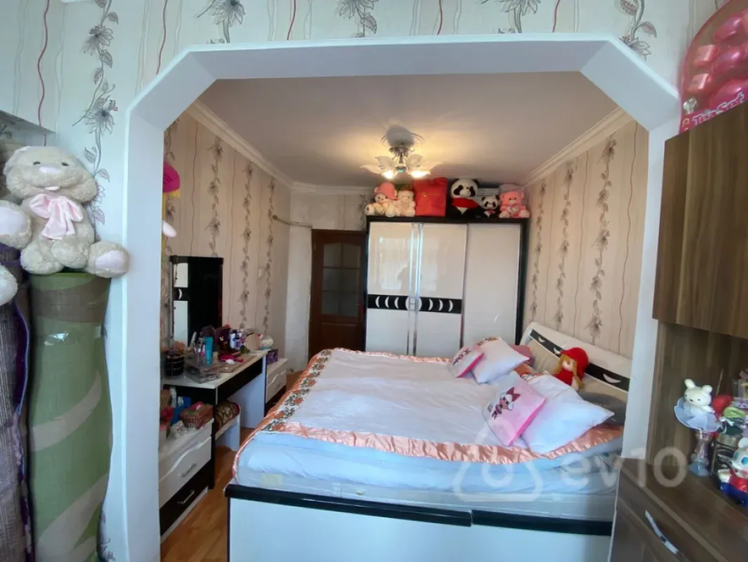 Satılır 3 otaqlı köhnə tikili 70 m²