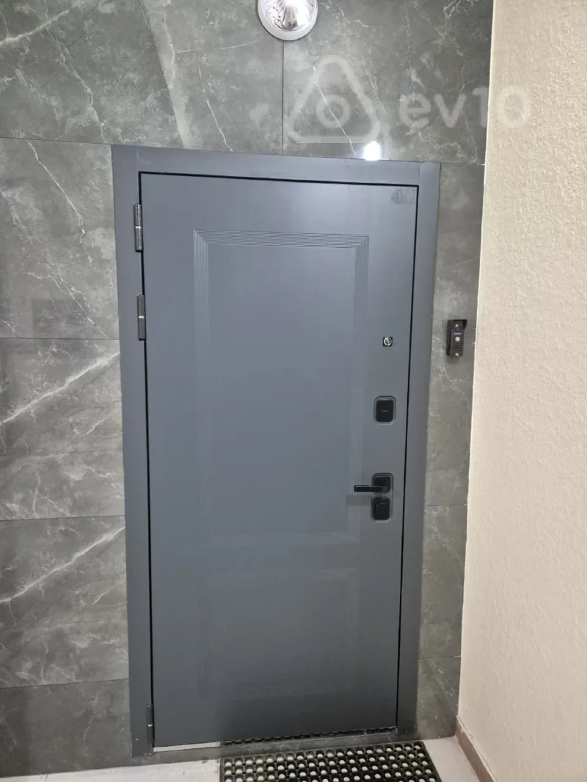 Kirayə verilir 3 otaqlı yeni tikili 156 m²
