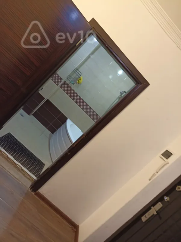 Kirayə verilir 2 otaqlı yeni tikili 60 m²