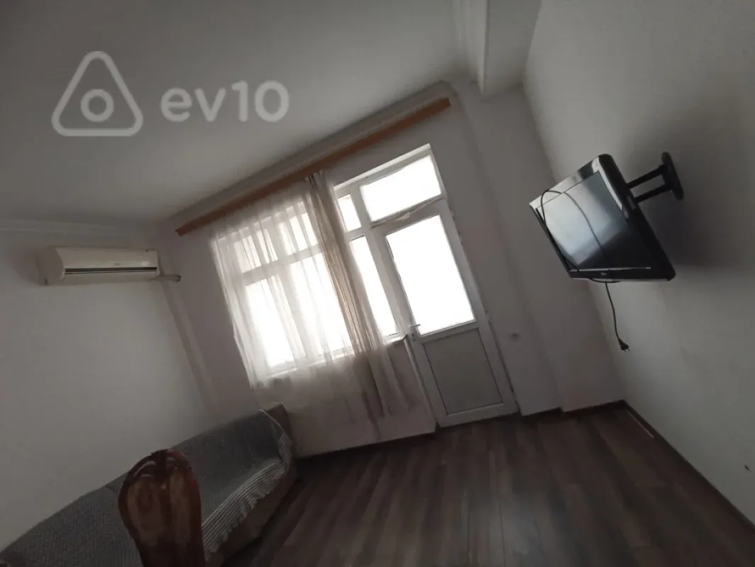 Kirayə verilir 2 otaqlı yeni tikili 60 m²