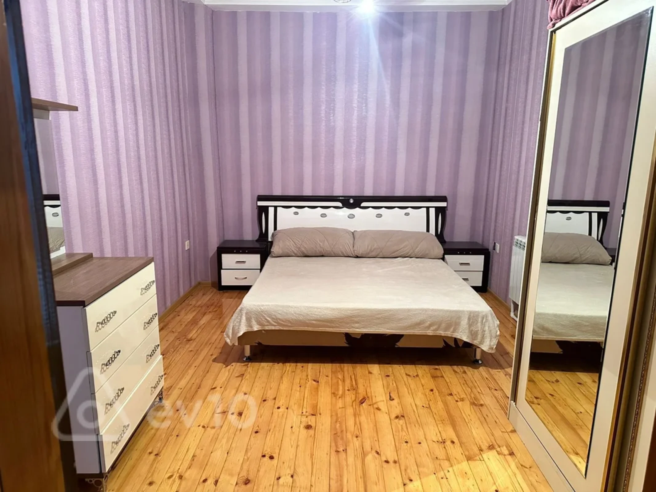 Kirayə verilir 2 otaqlı yeni tikili 72 m²