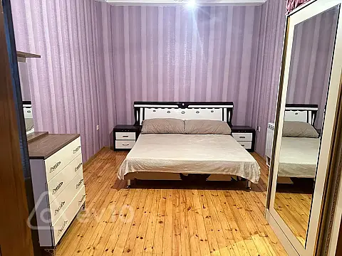 Kirayə verilir 2 otaqlı yeni tikili 72 m²