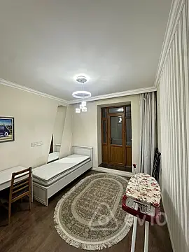 Kirayə verilir 3 otaqlı köhnə tikili 95 m²