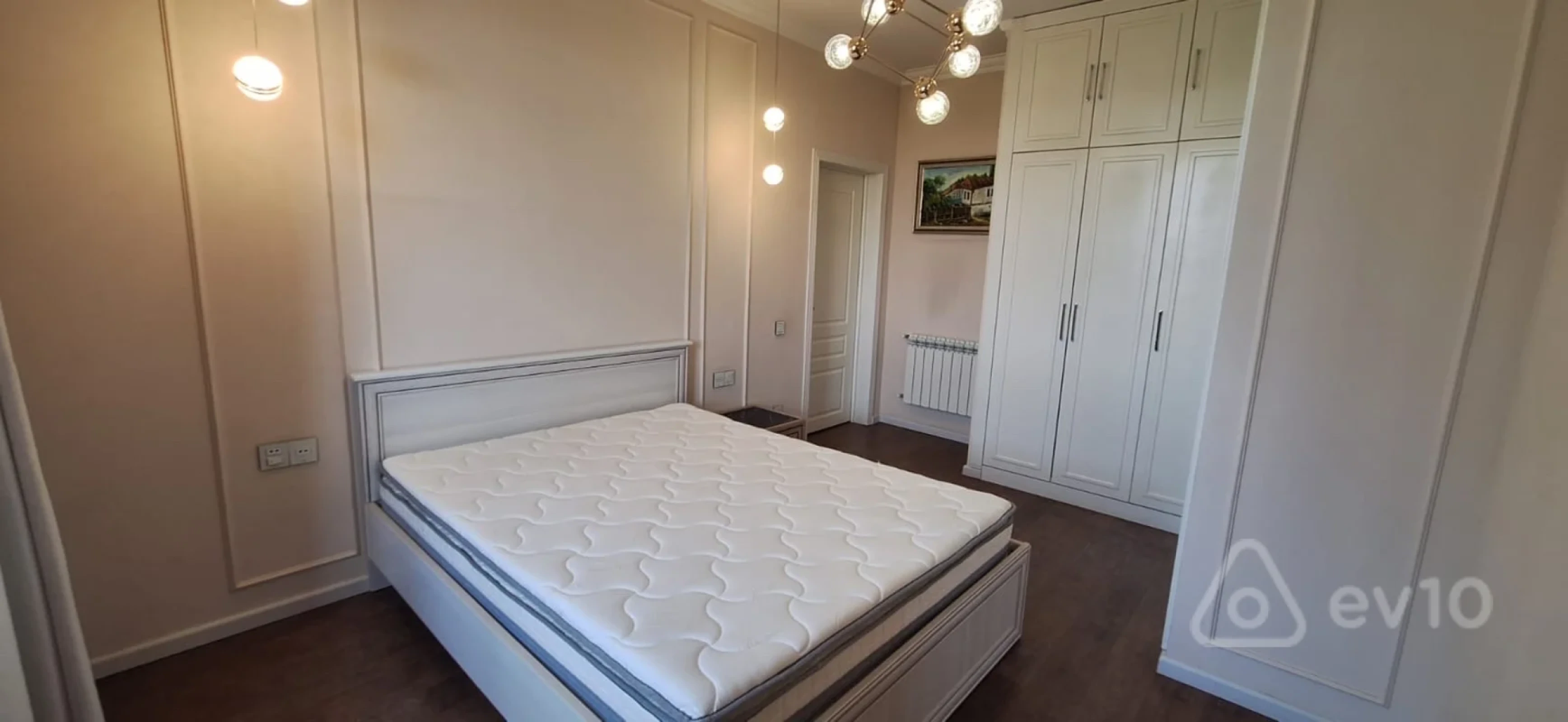 Kirayə verilir 3 otaqlı köhnə tikili 95 m²