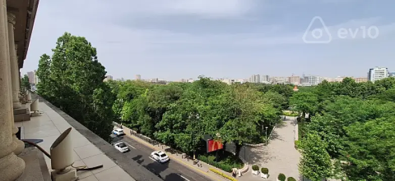 Kirayə verilir 3 otaqlı köhnə tikili 95 m²