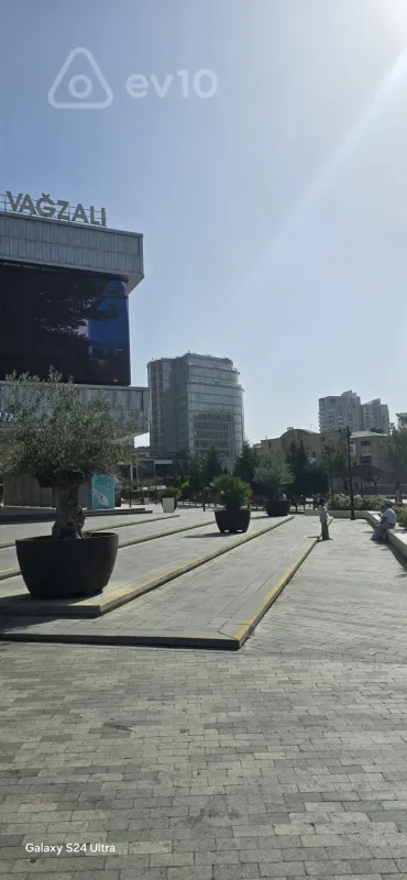 Kirayə verilir 1 otaqlı köhnə tikili 70 m²