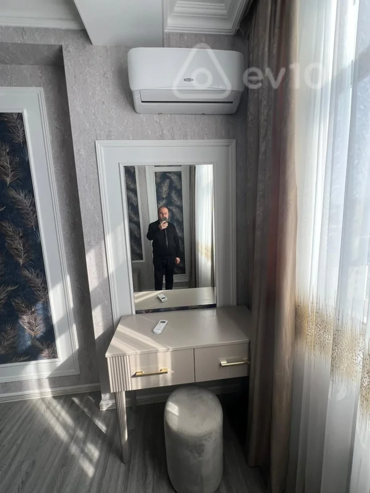 Kirayə verilir 2 otaqlı yeni tikili 80 m²