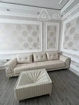 Kirayə verilir 2 otaqlı yeni tikili 80 m²