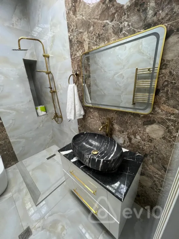 Kirayə verilir 2 otaqlı yeni tikili 80 m²