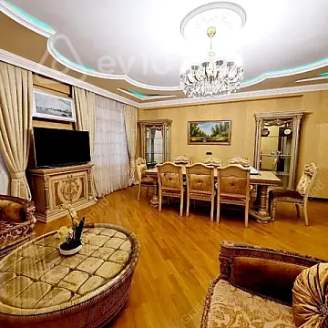 Kirayə verilir 5 otaqlı yeni tikili 240 m² — Bakı, Nizami 5 otaq 240.00 m²