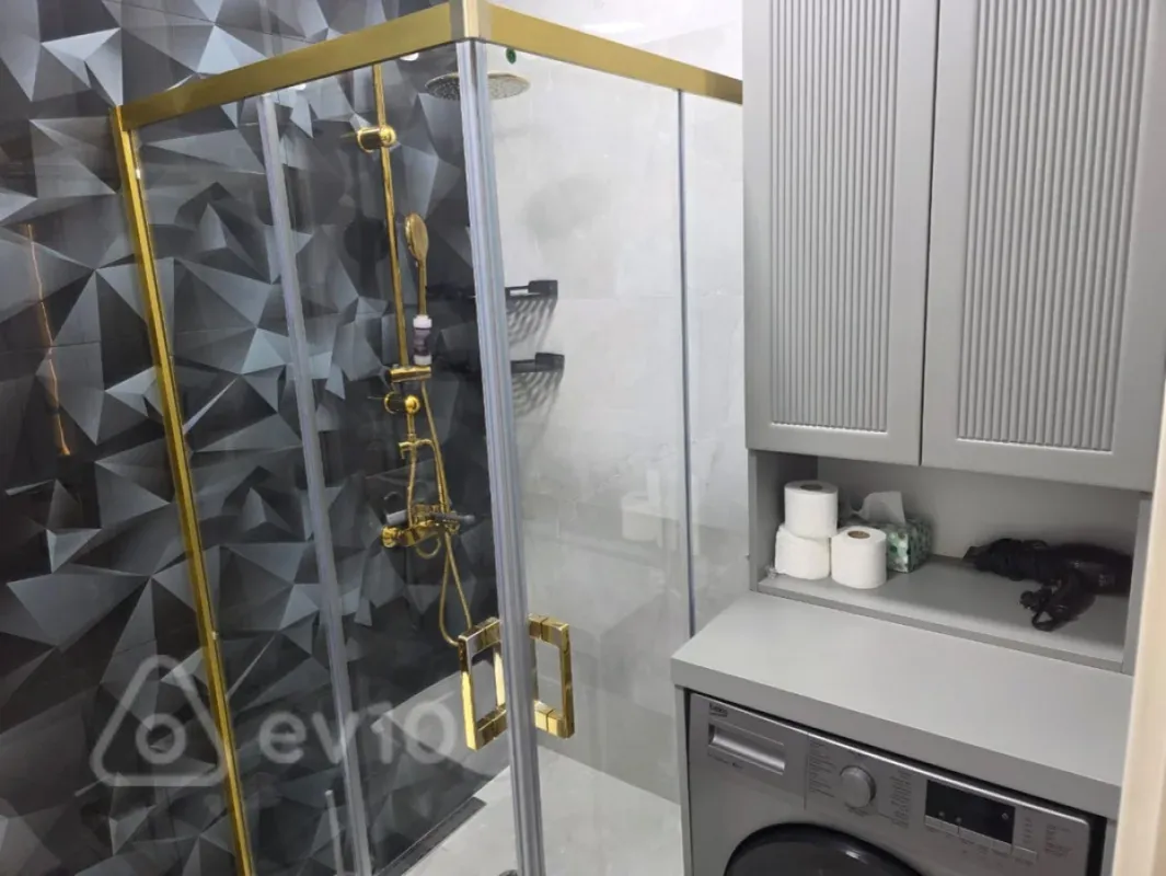 Kirayə verilir 2 otaqlı yeni tikili 80 m²