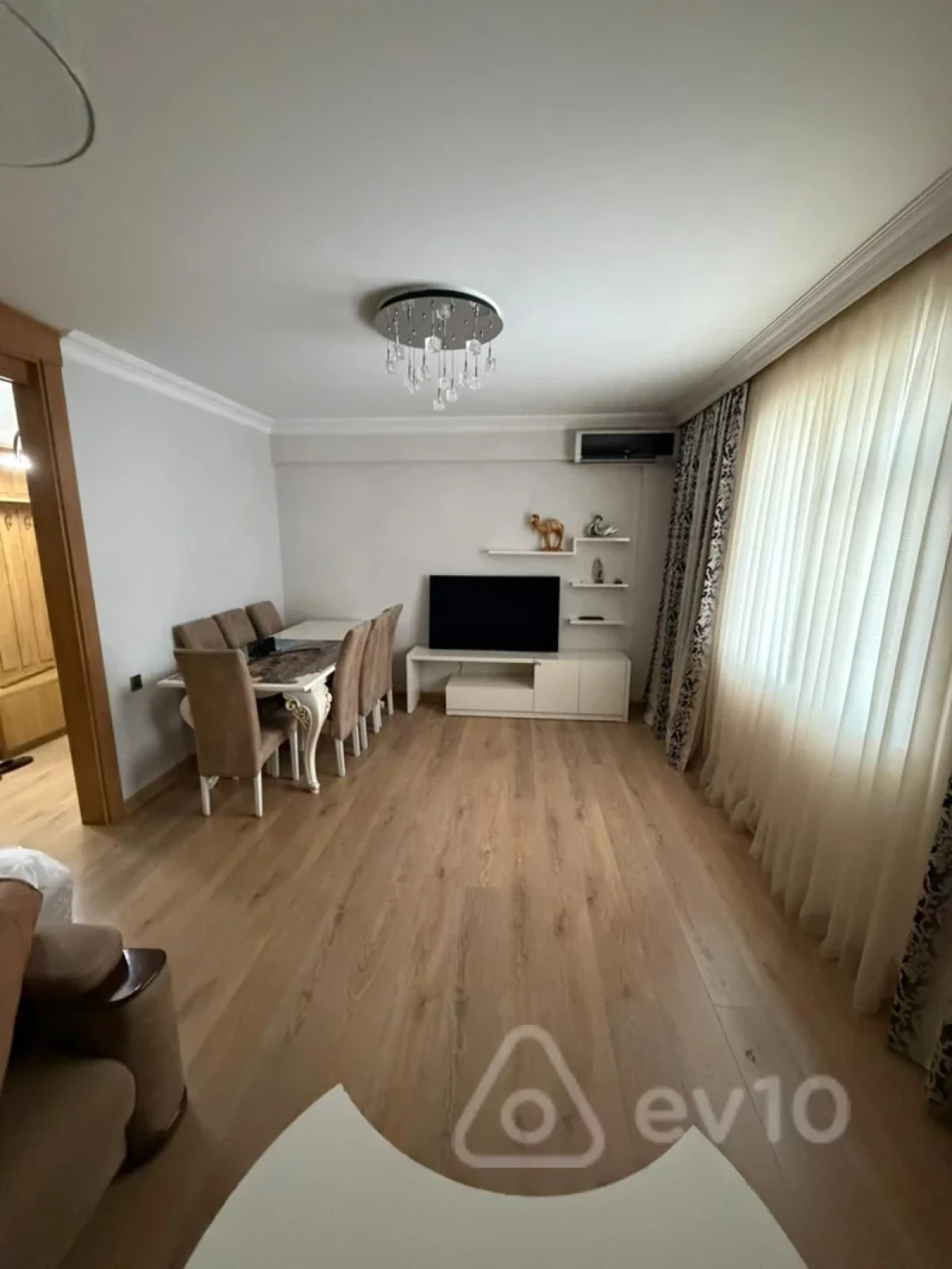 Kirayə verilir 3 otaqlı yeni tikili 125 m²