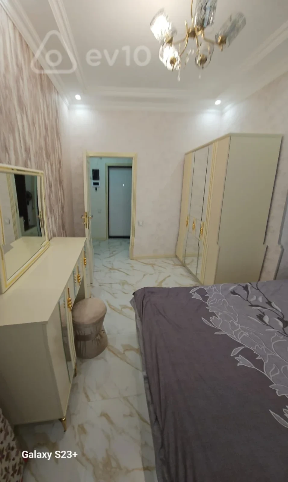 Kirayə verilir 2 otaqlı yeni tikili 62 m²