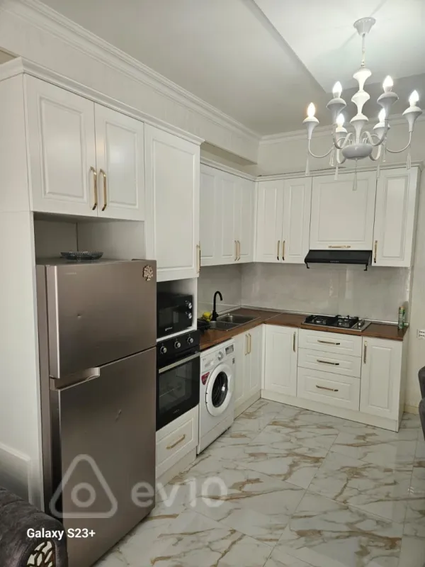 Kirayə verilir 2 otaqlı yeni tikili 62 m²