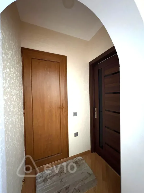 Kirayə verilir 2 otaqlı yeni tikili 69 m²