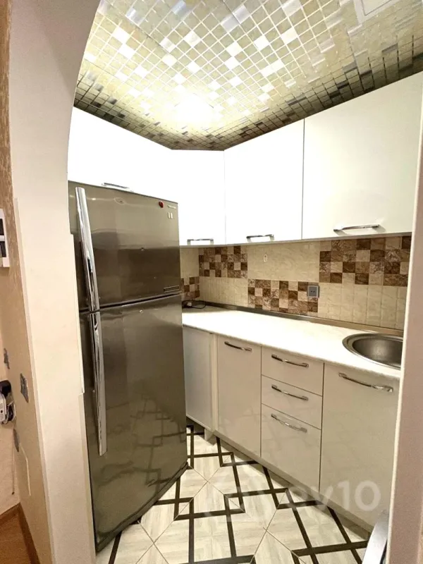 Kirayə verilir 2 otaqlı yeni tikili 69 m²