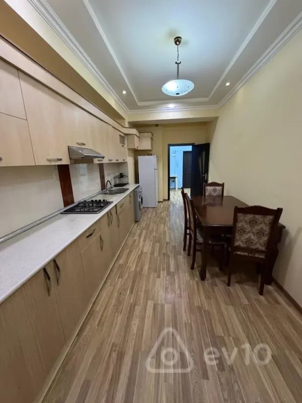 Kirayə verilir 3 otaqlı yeni tikili 105 m²