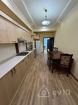 Kirayə verilir 3 otaqlı yeni tikili 105 m²