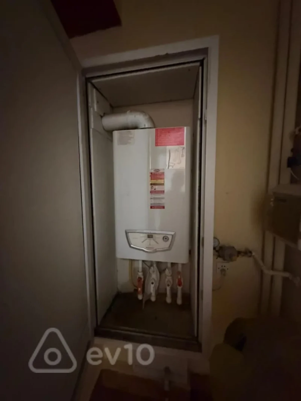 Kirayə verilir 3 otaqlı yeni tikili 105 m²