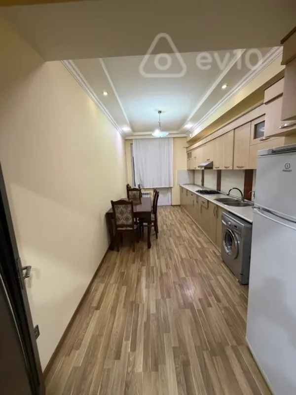 Kirayə verilir 3 otaqlı yeni tikili 105 m²