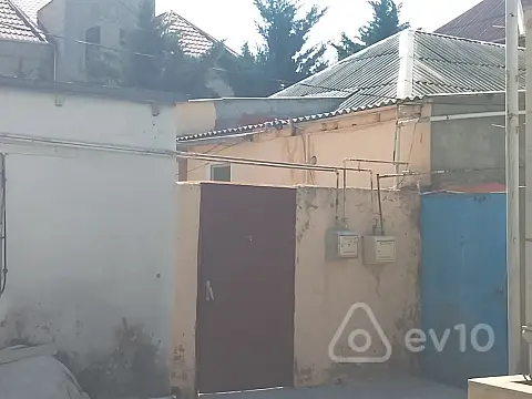 Satılır 8 otaqlı köhnə tikili 300 m² — Bakı, Binəqədi 8 otaq 300.00 m²