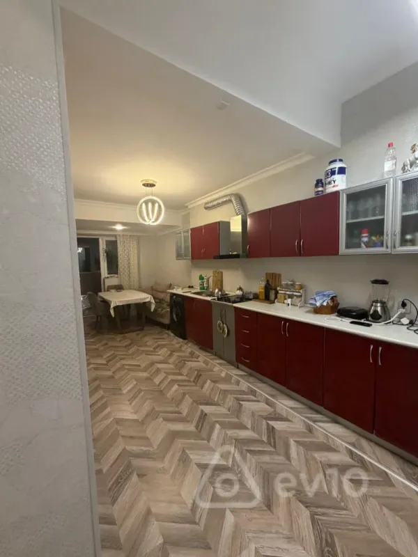 Satılır 4 otaqlı yeni tikili 151 m²