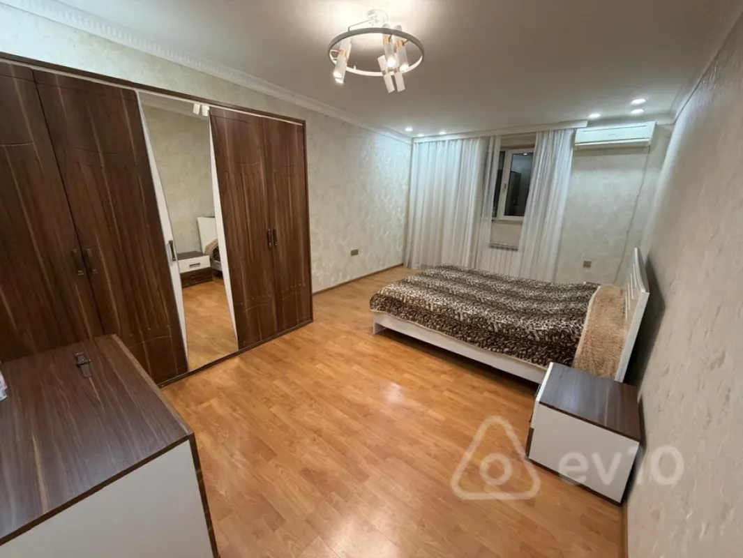 Satılır 4 otaqlı yeni tikili 151 m²