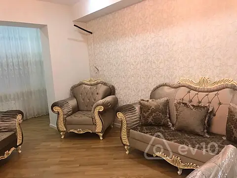 Kirayə verilir 2 otaqlı yeni tikili 80 m²