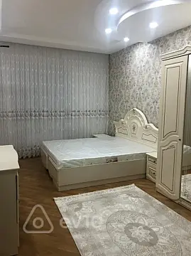 Kirayə verilir 2 otaqlı yeni tikili 80 m²