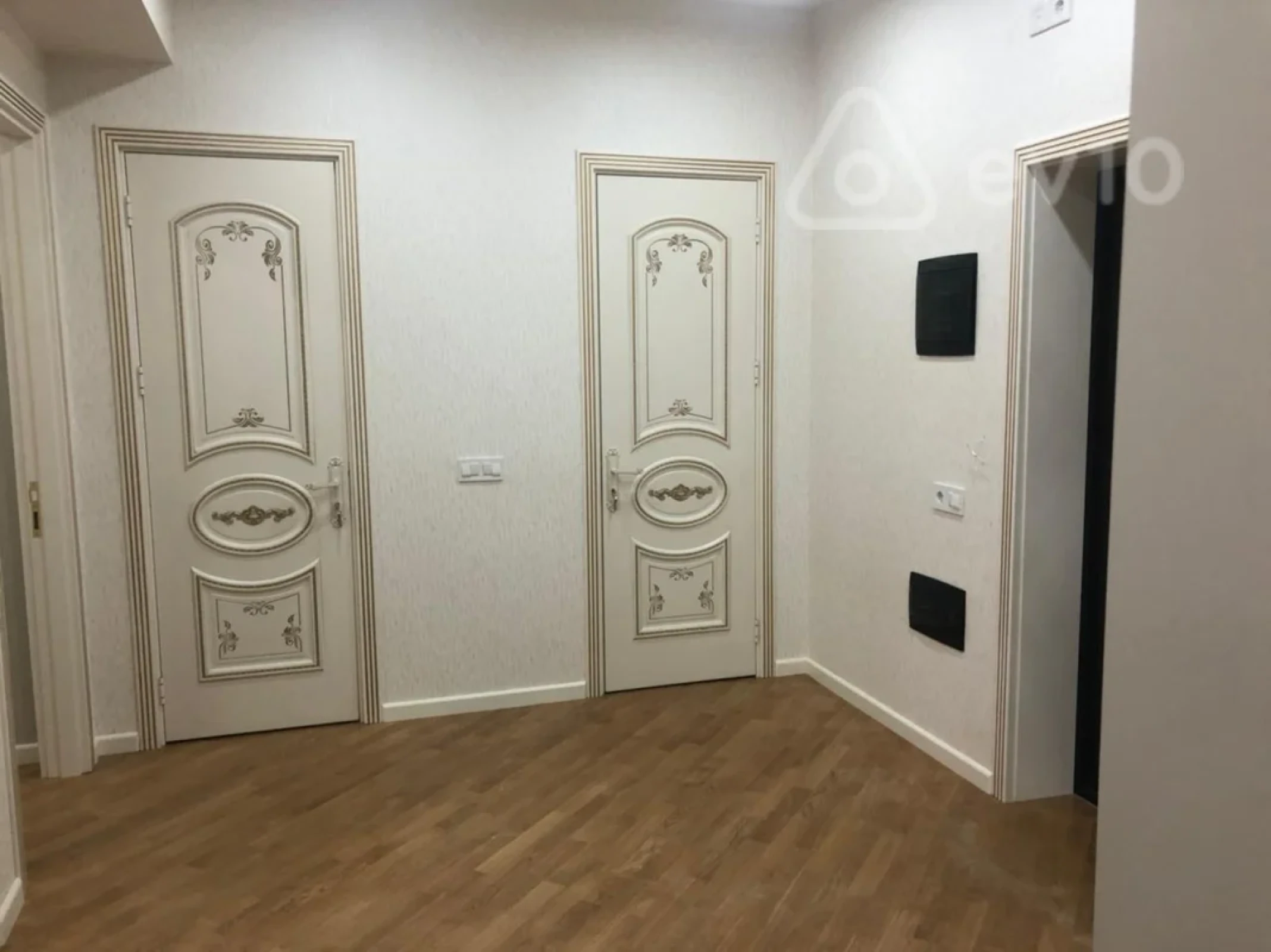 Kirayə verilir 2 otaqlı yeni tikili 80 m²