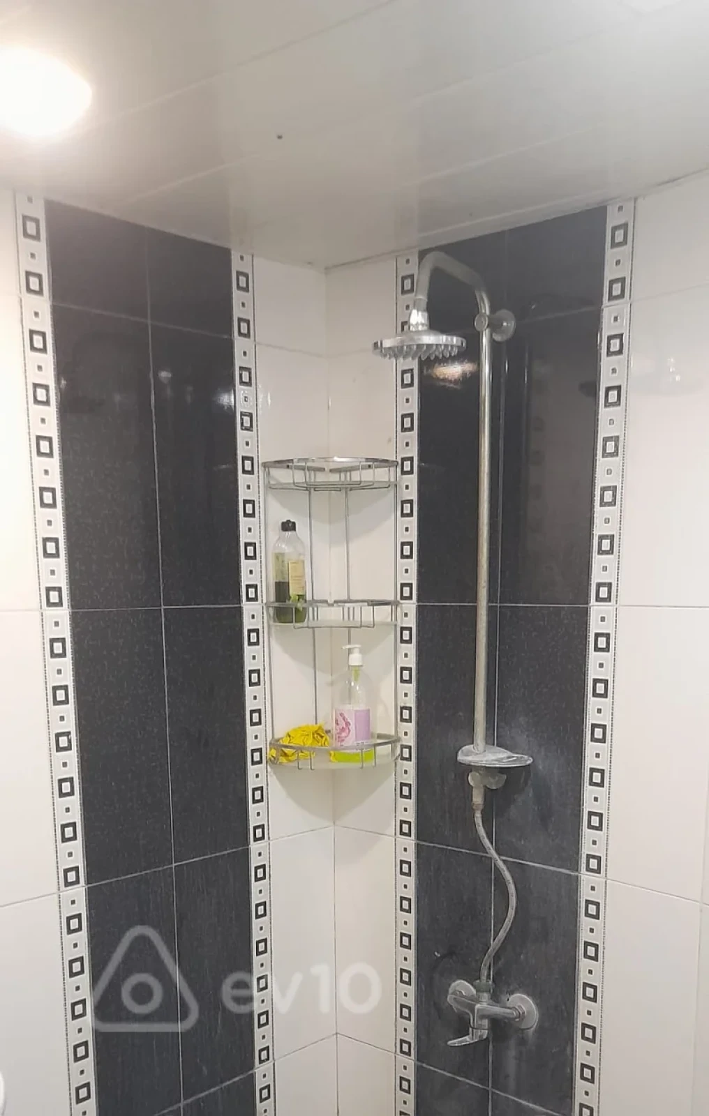 Kirayə verilir 2 otaqlı yeni tikili 50 m²