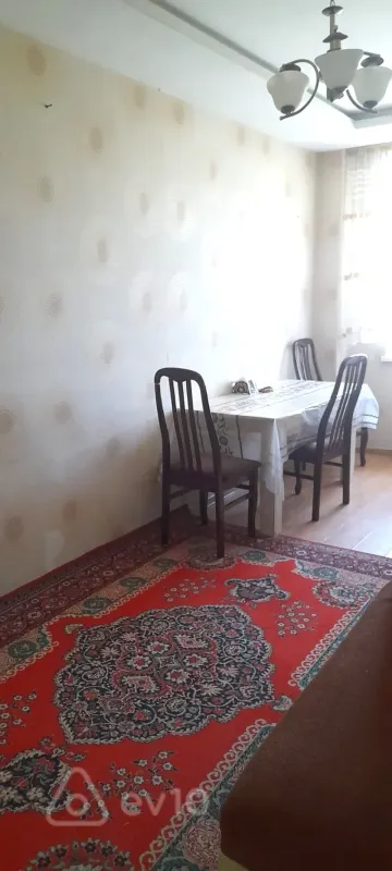 Kirayə verilir 2 otaqlı yeni tikili 50 m²