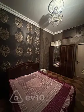 Kirayə verilir 3 otaqlı köhnə tikili 85 m²