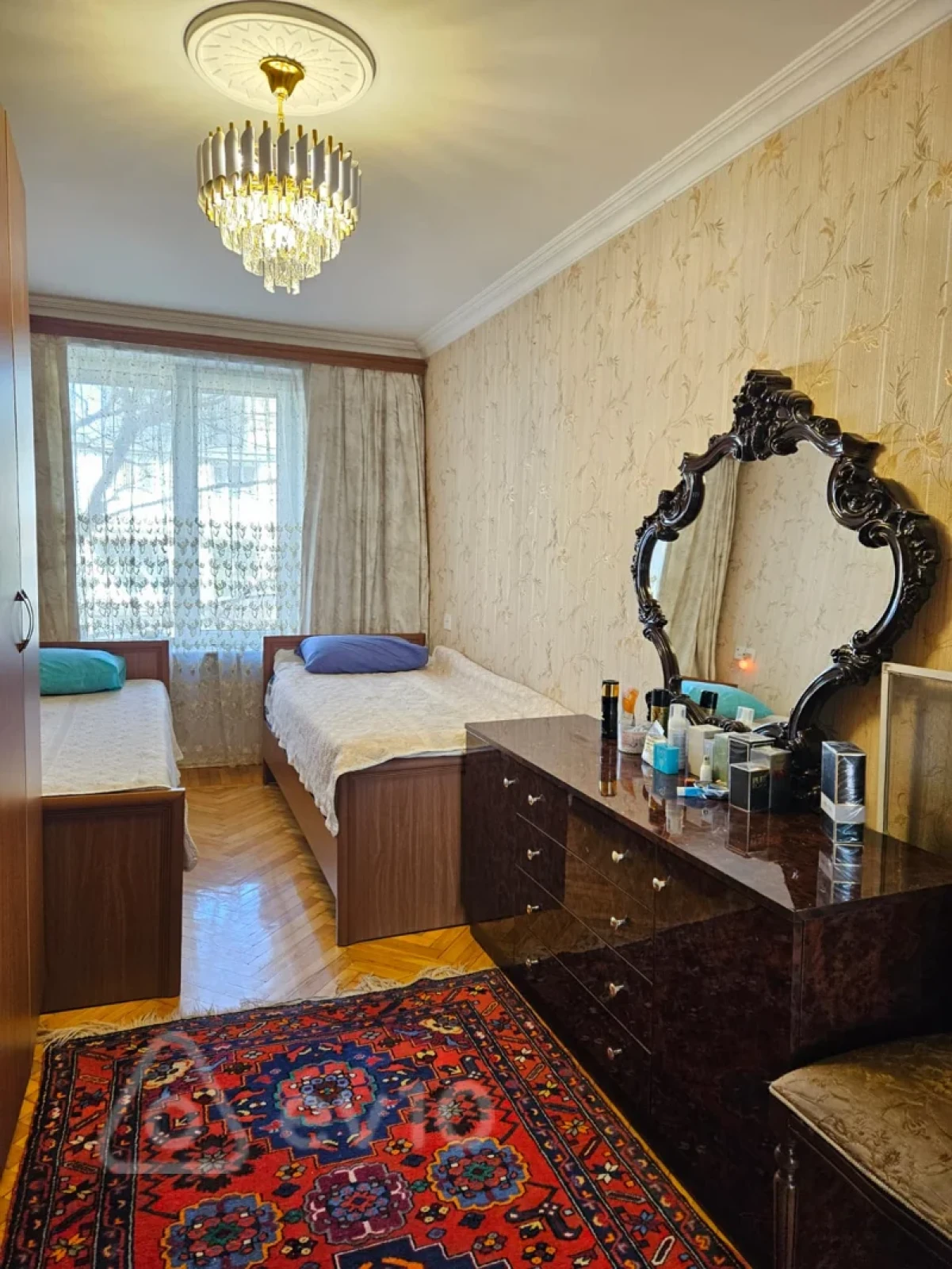 Kirayə verilir 2 otaqlı köhnə tikili 65 m²