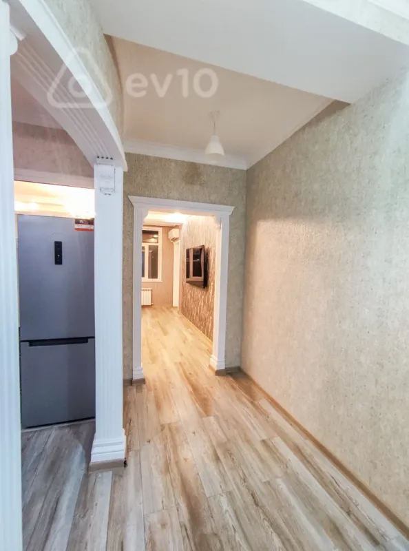 Kirayə verilir 3 otaqlı yeni tikili 100 m²